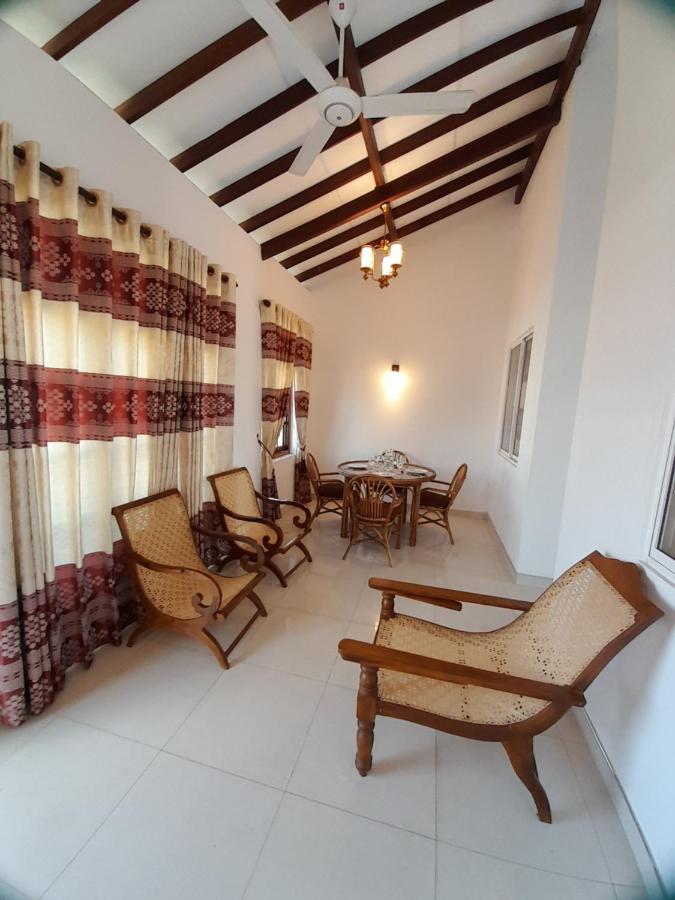 Jasmine Negombo